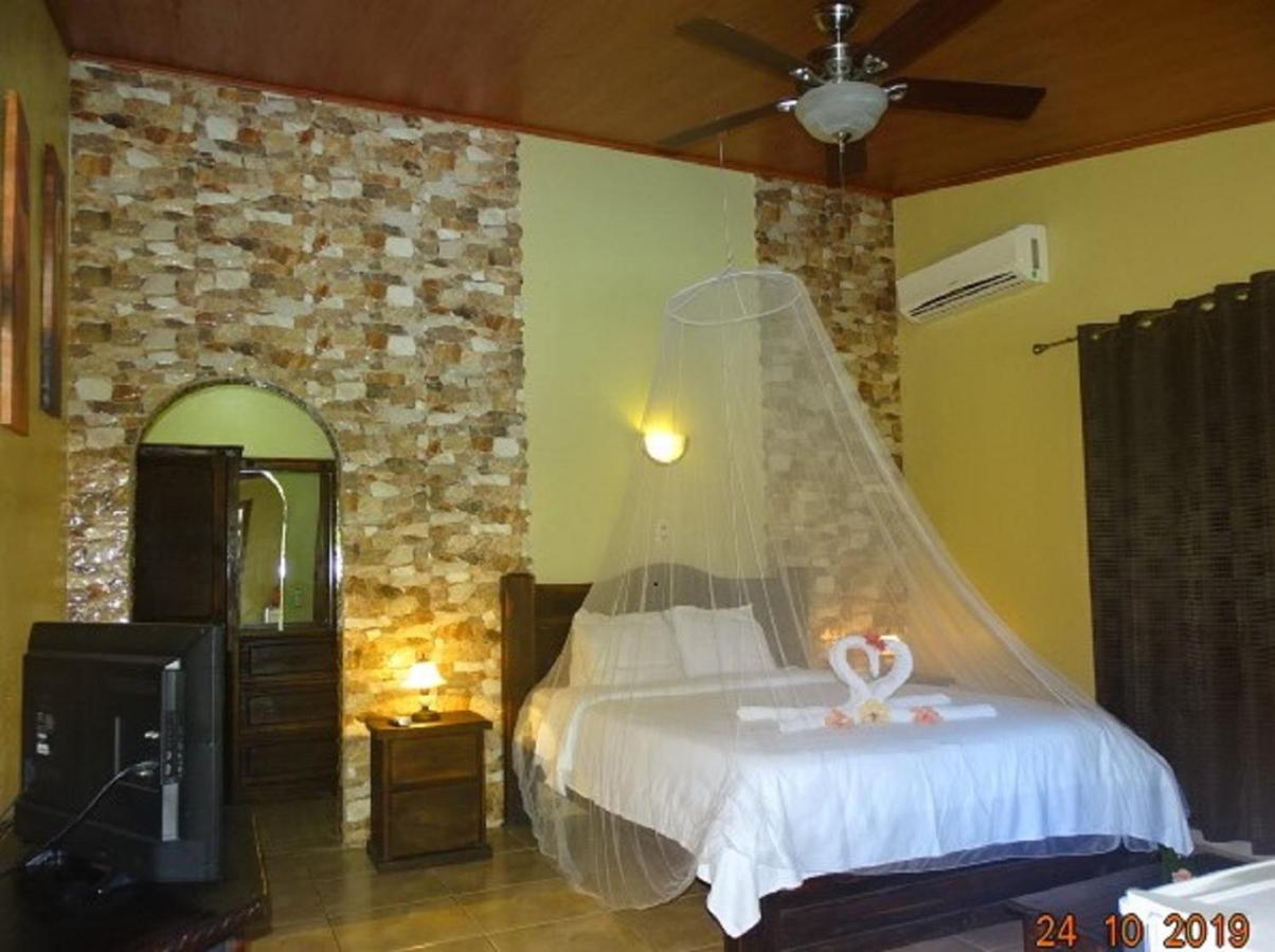 Hotel Caribbean Coconut Cahuita Exterior foto